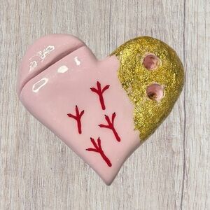 Handmade Chicken Footprint Heart Pen & Photo Holder | Pink & Gold Farmhouse Desk